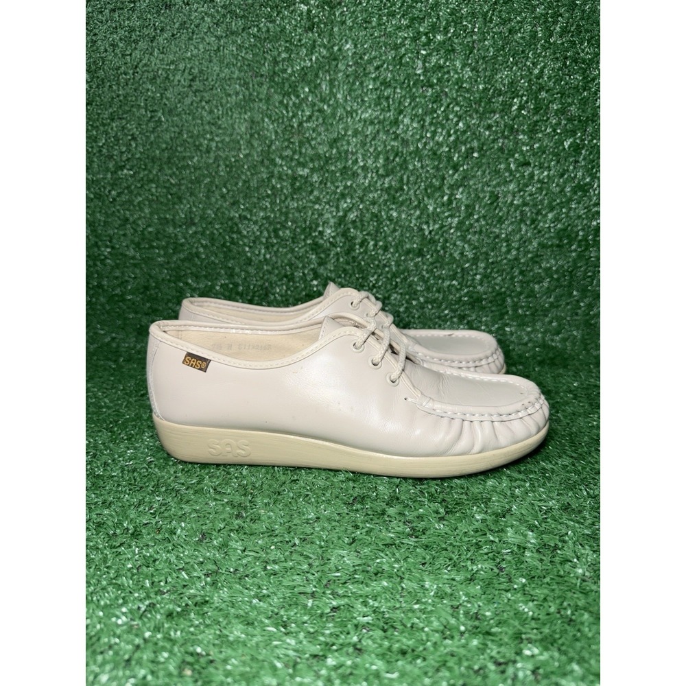 SAS Shoes Siesta Womens Size 7.5 Narrow Beige Comfort Leather Walking Sneakers